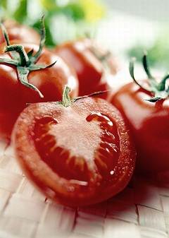 مقاومت پوست با گوجه فرنگی