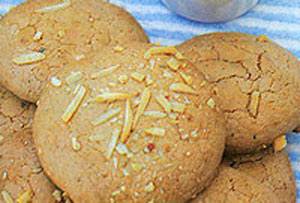 شیرینی گردویی خانگی