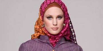 هماهنگی آرایش با رنگ شال