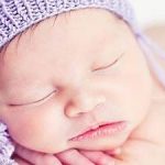 شیر مادر بهترین هدیه به نوزاد